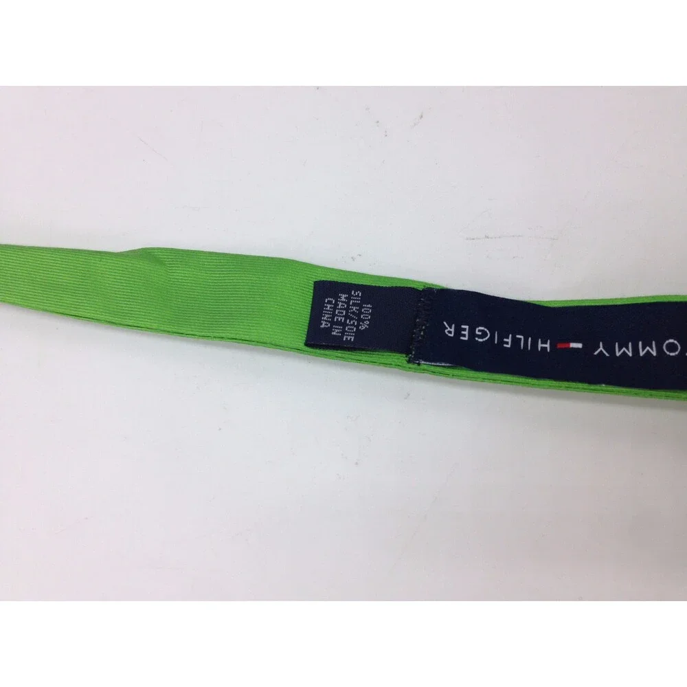 $125 Tommy Hilfiger Mens Solid Green Bow Tie Classic Silk Adjustable Bowtie - Picture 3 of 6